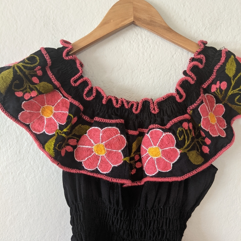 Spanish Style Floral Blouse - Picture 3 of 5